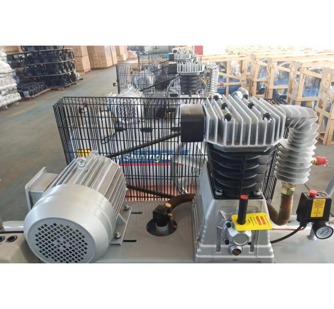 Поршневой компрессор STS200/460