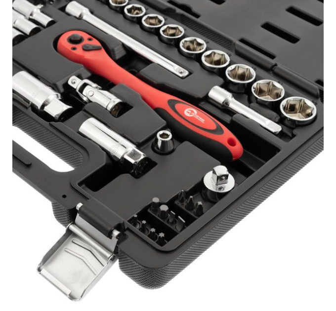 Профессиональный набор инструментов 3/8", 39 ед., Cr-V INTERTOOL ET-6039