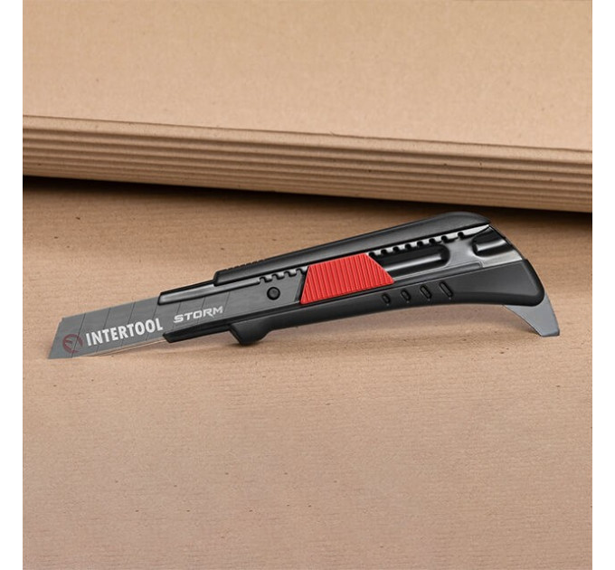 Ніж сегментний 18 мм, для лінолеуму, металева напрямна, STORM INTERTOOL HT-0538