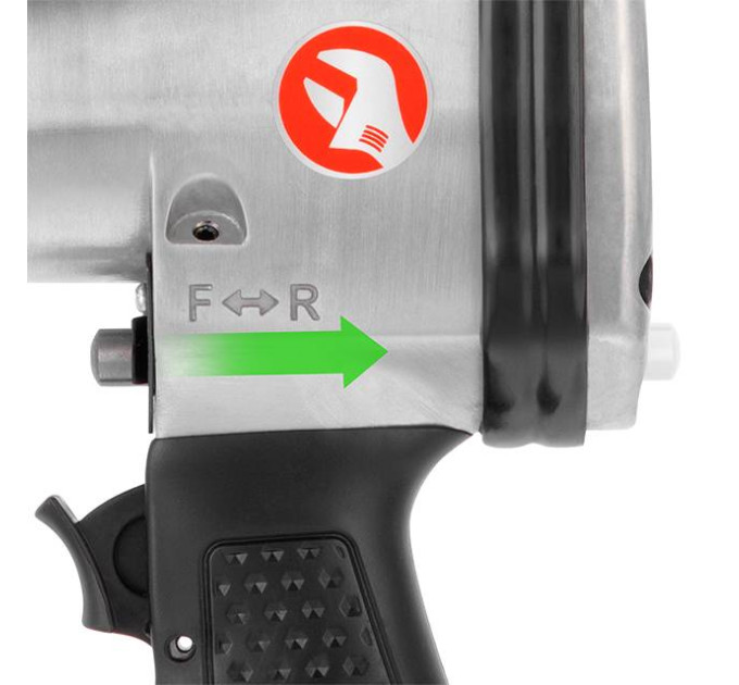Гайковерт пневматический 1/2", набор головок 17 ед., кейс INTERTOOL PT-1101