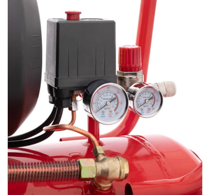 Компрессор 100 л, 3 кВт, 220 В, 10 атм, 420 л/мин, 2 цилиндра INTERTOOL PT-0008