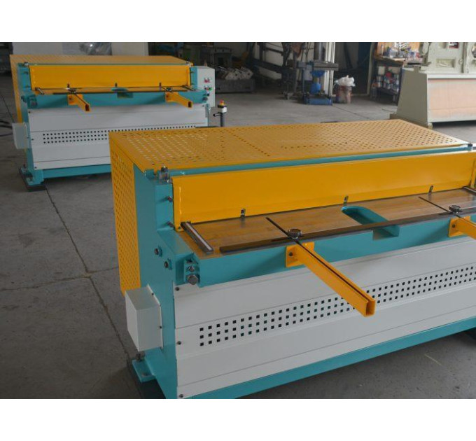 Гильотинные ножницы Ckemsa ERGM 1520 × 2,0 мм