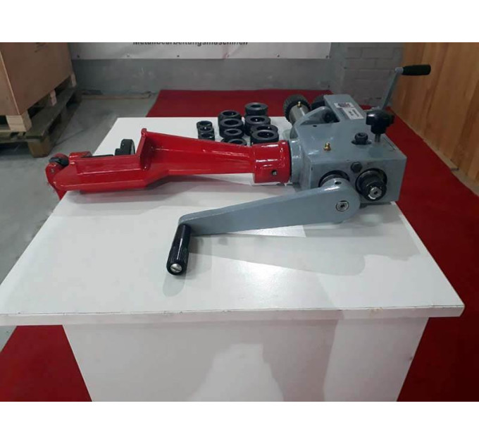 Ручной отбортовочный станок Holzmann SKM 200