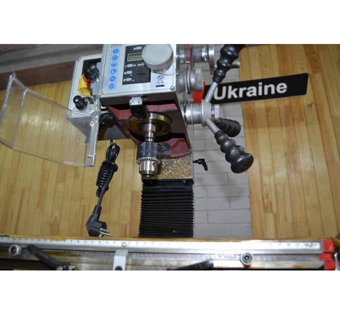 Фрезерный станок Hozmann BF 20V