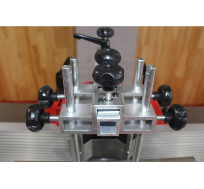 Промышленный фрезерный станок Holzmann FS 200SF