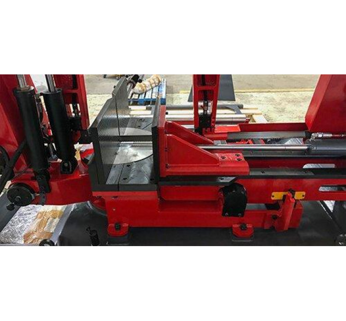Полуавтоматическая ленточная пила по металлу Karmetal KDG 400x610 DM