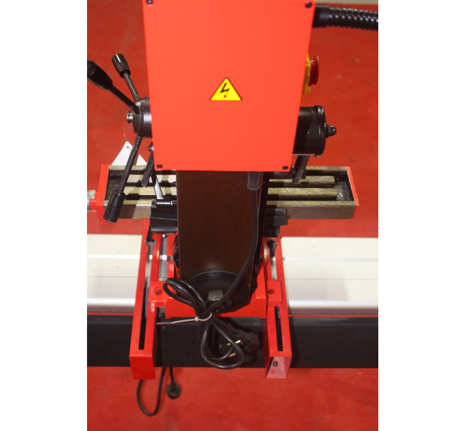 Фрезерный станок Holzmann BF 16V