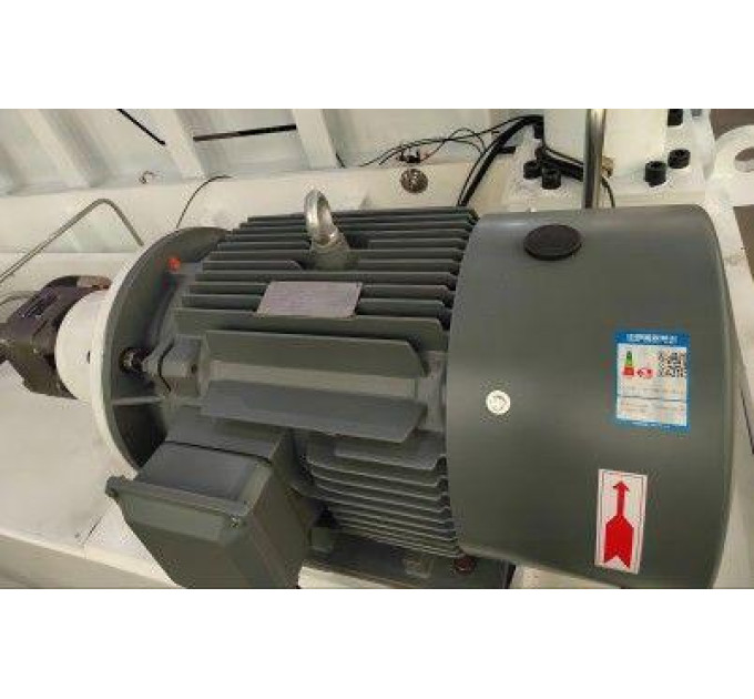 Гидравлические гильотинные ножницы MAST CNC Machinen QC11K-10X1600