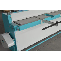 Гильотинные ножницы Ckemsa EMGA 1320×2,5 мм