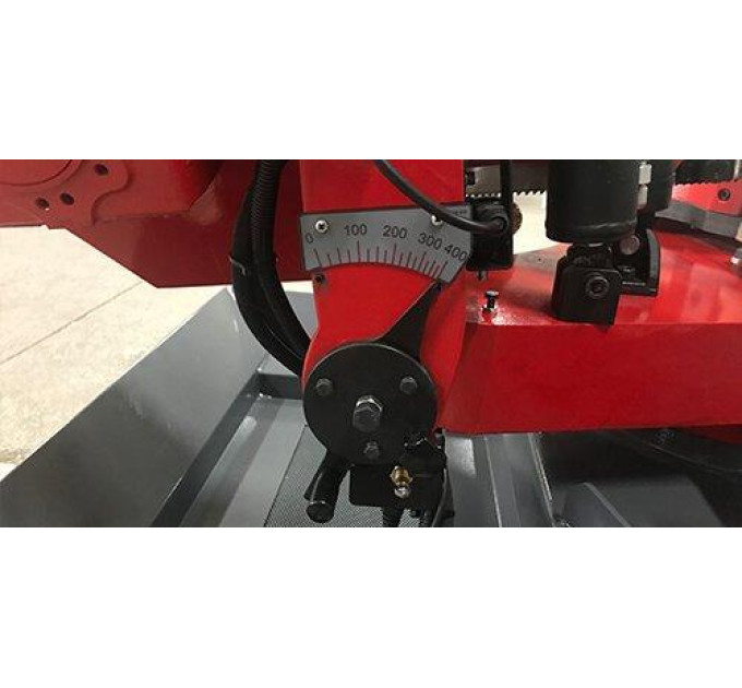 Полуавтоматическая ленточная пила по металлу Karmetal KDG 400x580
