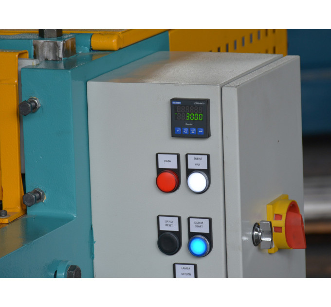 Гильотинные ножницы Ckemsa ERGM 1520 × 2,0 мм