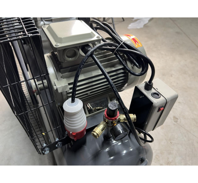 Поршневой компрессор MAST TA65/100L 220V PRO