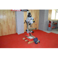 Сверлильно-фрезерный станок Holzmann ZX 40PC Сверлильно-фрезерный станок Holzmann ZX 40PC