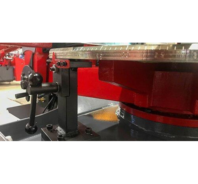 Полуавтоматическая ленточная пила по металлу Karmetal KDG 400x580