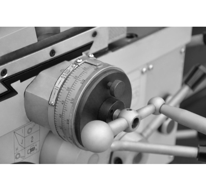 Універсальний токарний верстат CORMAK 500x1000 / 65 mm