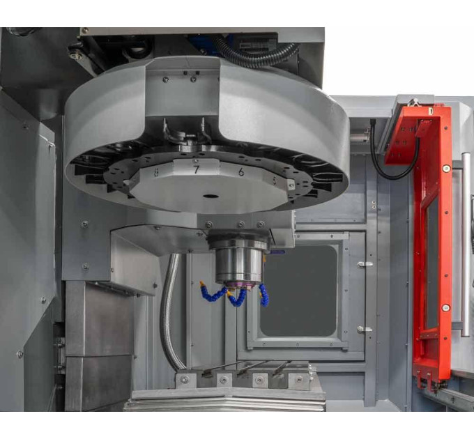 Фрезерный станок по металлу с ЧПУ HOLZMANN CF500