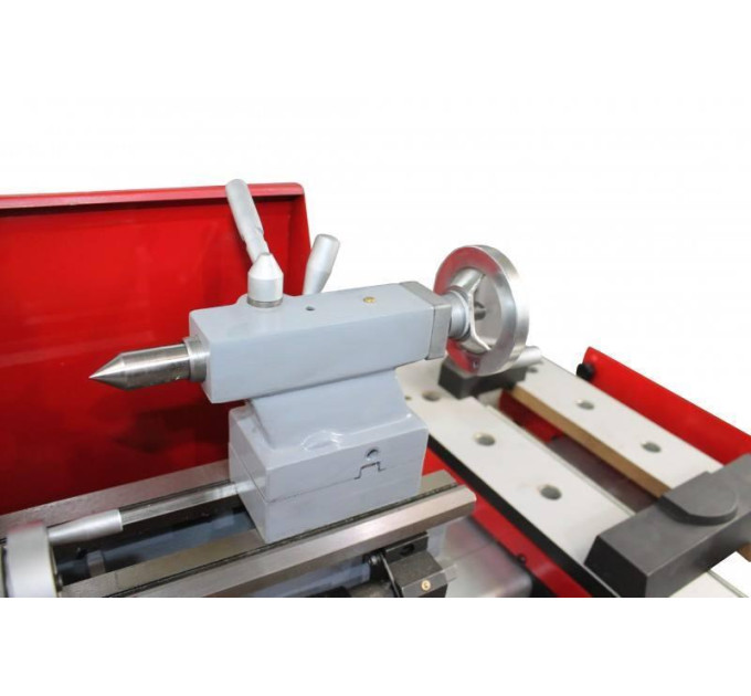 Токарный станок по металлу Holzmann ED 300FD