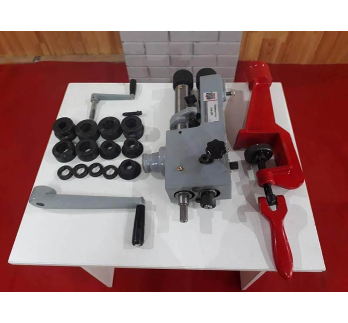 Ручной отбортовочный станок Holzmann SKM 200