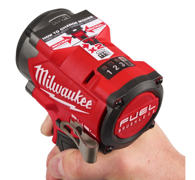 Гайковерт аккумуляторный бесщеточный MILWAUKEE 3/8'' (745 Нм) M12 FCIWF38G3-0, с кольцом (каркас)