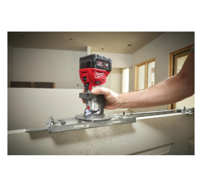 Фрезер аккумуляторный кромочный MILWAUKEE M18 FTR8-0X (каркас+HDкейс)