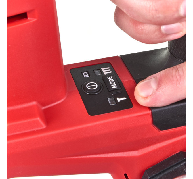 Пистолет гвоздезабивной аккумуляторный бесщёточный MILWAUKEE M18 FN18GS-0X (16-54мм)(каркас+HDкейс)