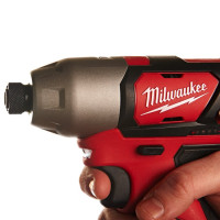 Шуруповерт ударний акумуляторний MILWAUKEE (112Нм) M12 BID-0 (каркас) (заміна на 4933499689)
