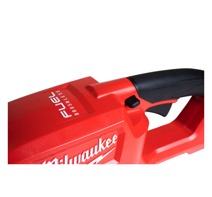 Кусторез аккумуляторный бесщеточный MILWAUKEE (лезвие 45см) M18 FHET45-802 (ЗУ+2акум.Х8Аx)