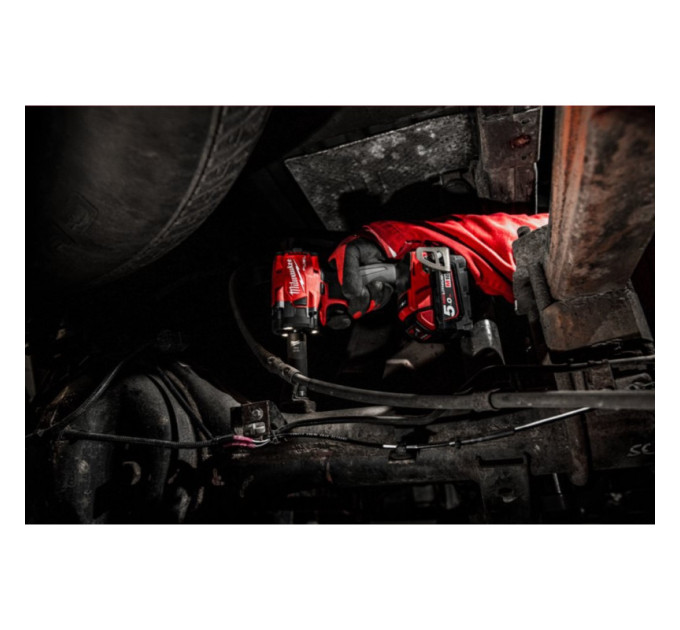 Гайковерт аккумуляторный бесщеточный MILWAUKEE 1/2" (339 Нм) M18 FIW2P12-502X, с пином (ЗУ+2Х5Ач)
