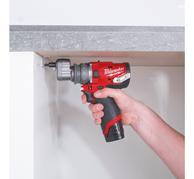 Дриль-шуруповерт акумуляторна безщіткова ударна MILWAUKEE M12 FPDX-202X (37Нм) (ЗУ+2акХ2Ач+кейс)
