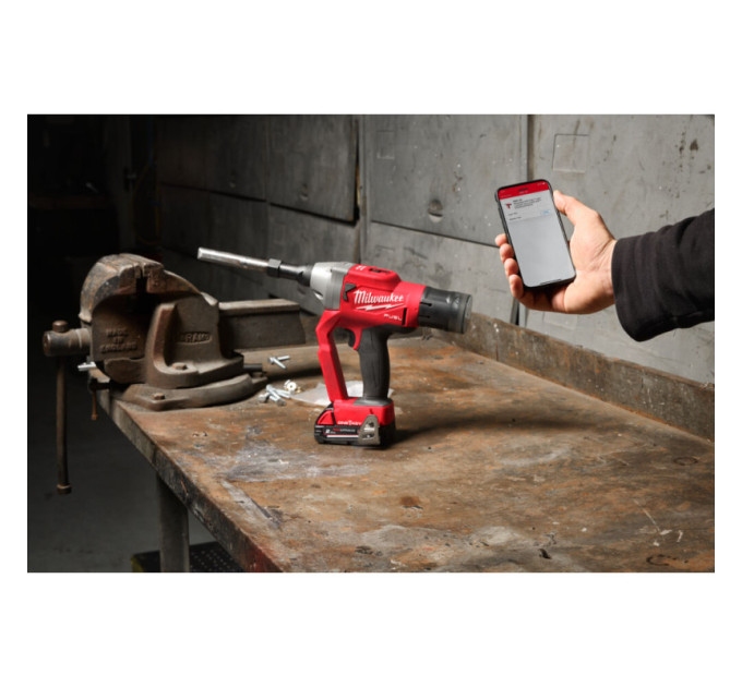Заклепочник аккумуляторный для вытяжных заклепок MILWAUKEE M18 ONEFLT-502X, (Ø4,8-6,4мм)(ЗУ+3акХ5)
