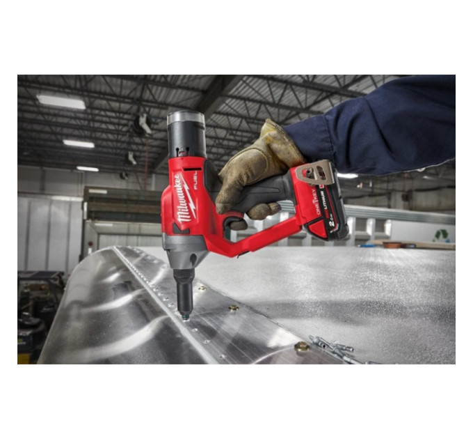 Заклепочник акумуляторний бесщеточный MILWAUKEE M18 ONEFPRT-202X (Ø4,8-7,0мм)(ЗУ+2акк.Х2Ач+HDкейс)