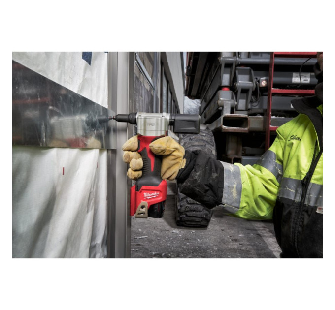 Заклепочник аккумуляторный MILWAUKEE M12 BPRT-201X Ø закл. 2,4-4,8мм (ЗУ+1акХ2ач+HDкейс)