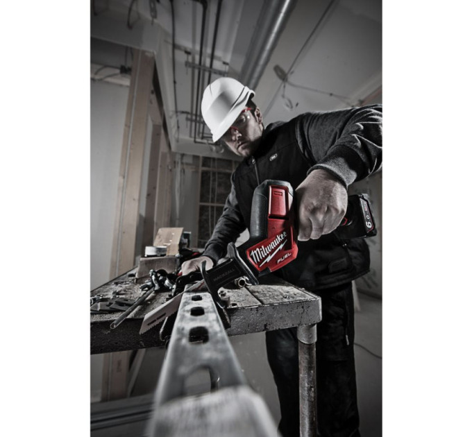 Пила сабельная аккумуляторная бесщеточная MILWAUKEE M12 CHZ-0 (каркас)