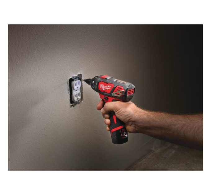 Шуруповерт аккумуляторный MILWAUKEE M12 BSD-0 (20Нм) (каркас)
