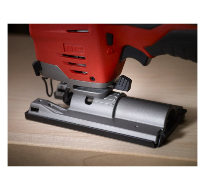 Пила лобзиковая аккумуляторная MILWAUKEE M12 JS-402B (ЗУ+2акк.Х4Ач+сумка)
