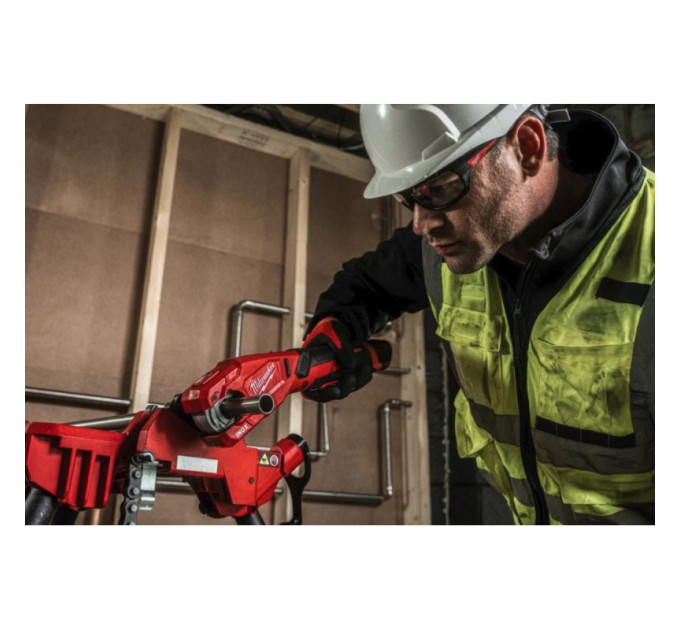 Труборіз акумуляторний по нержавіючій сталі MILWAUKEE M12 PCSS-0 (каркас)