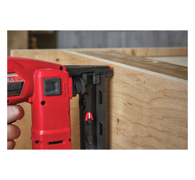 Степлер скобозабивной аккумуляторный бесщёточный MILWAUKEE M18 FFUS-302C