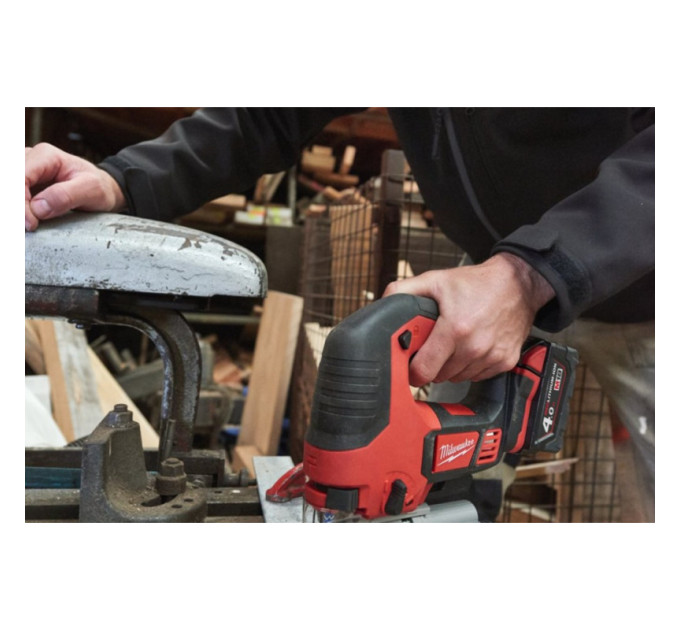Пила лобзиковая аккумуляторная MILWAUKEE M18 BJS-0 (каркас)
