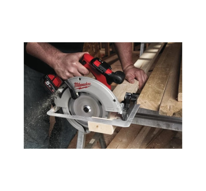 Пила дисковая аккумуляторная бесщеточная MILWAUKEE M18 BLCS66-0 Ø165мм (каркас)