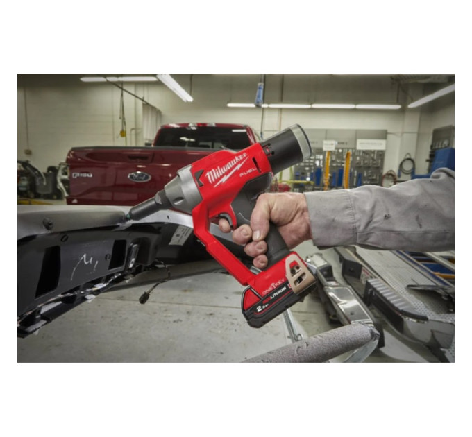 Заклепочник акумуляторний бесщеточный MILWAUKEE M18 ONEFPRT-202X (Ø4,8-7,0мм)(ЗУ+2акк.Х2Ач+HDкейс)