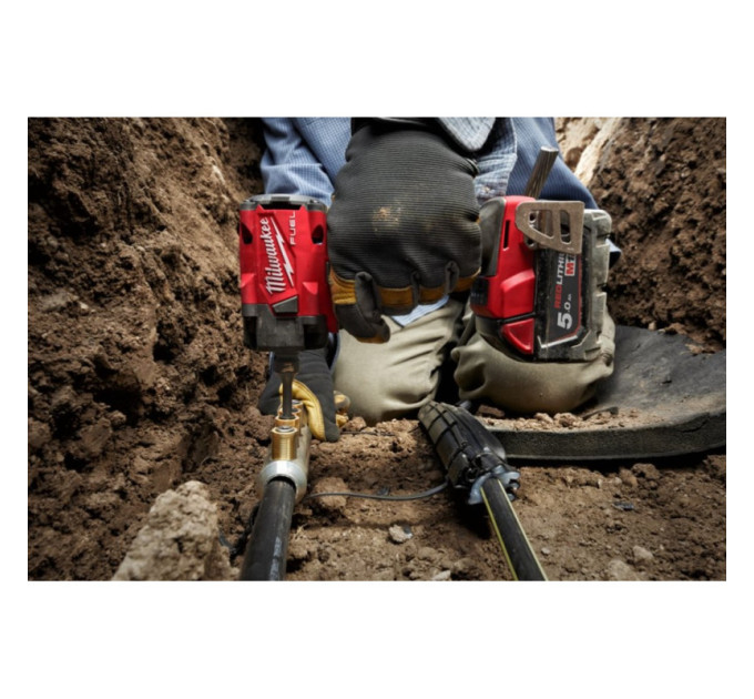 Гайковерт аккумуляторный бесщеточный MILWAUKEE 1/2" (339 Нм) M18 FIW2P12-0X, с пином (каркас+кейс)