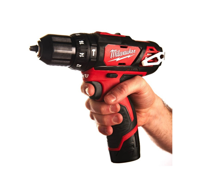 Дриль-шуруповерт акумуляторна ударна MILWAUKEE M12 BPD-202X (30 Нм) (ЗУ+2ак.Х2Ач+кейс)