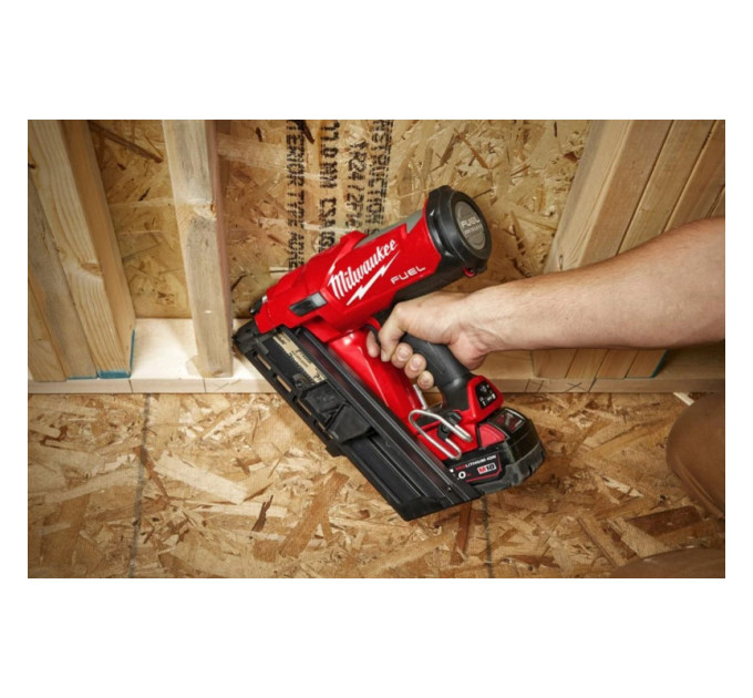Пистолет гвоздезабивной аккумуляторный бесщёточный MILWAUKEE M18 FFNS-502C (50-90мм)(ЗУ+2Х5Ач+кейс)