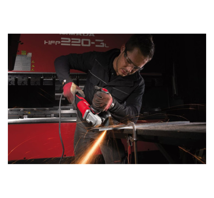 Углошлифовальная машина MILWAUKEE 125 мм AGV 15-125 XC 4933428120