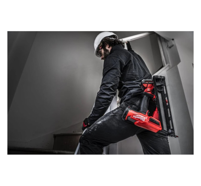Пистолет гвоздезабивной аккумуляторный бесщёточный MILWAUKEE M18 FN15GA-0X (32-64мм)(каркас, HDкейс)