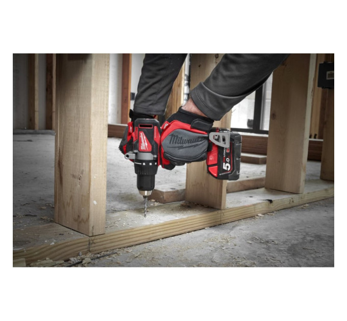 Дриль-шуруповерт акумуляторна безщіткова MILWAUKEE M18 BLDD2-0X (82Нм) (каркас+HDкейс)