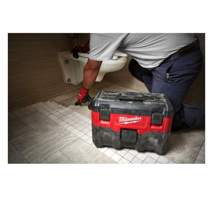 Пылесос аккумуляторный MILWAUKEE M18 VC2-0 (каркас) для воды и сухого мусора