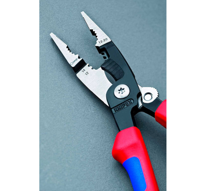 Електромонтажные клещи фосфатированные, черного цвета 200мм Knipex 13 82 200