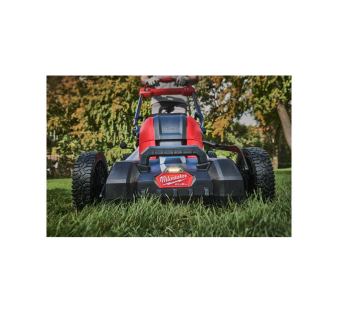 Газонокосилка аккумуляторная бесщёточная самоходная MILWAUKEE, M18 F2LM46-802 (2х18В), 46см
