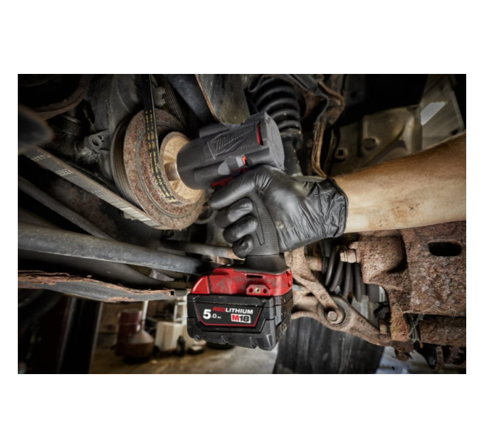 Гайковерт аккумуляторный бесщеточный MILWAUKEE 3/8" (813Нм) М18 FMTIW2F38-0X, с кольцом (каркас)